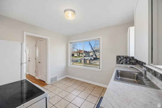 831 W MONTAGUE AVE Salt Lake City, UT 84104