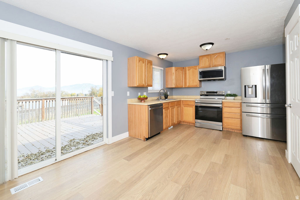 5013 TUSCAN ST Salt Lake City, UT 84118