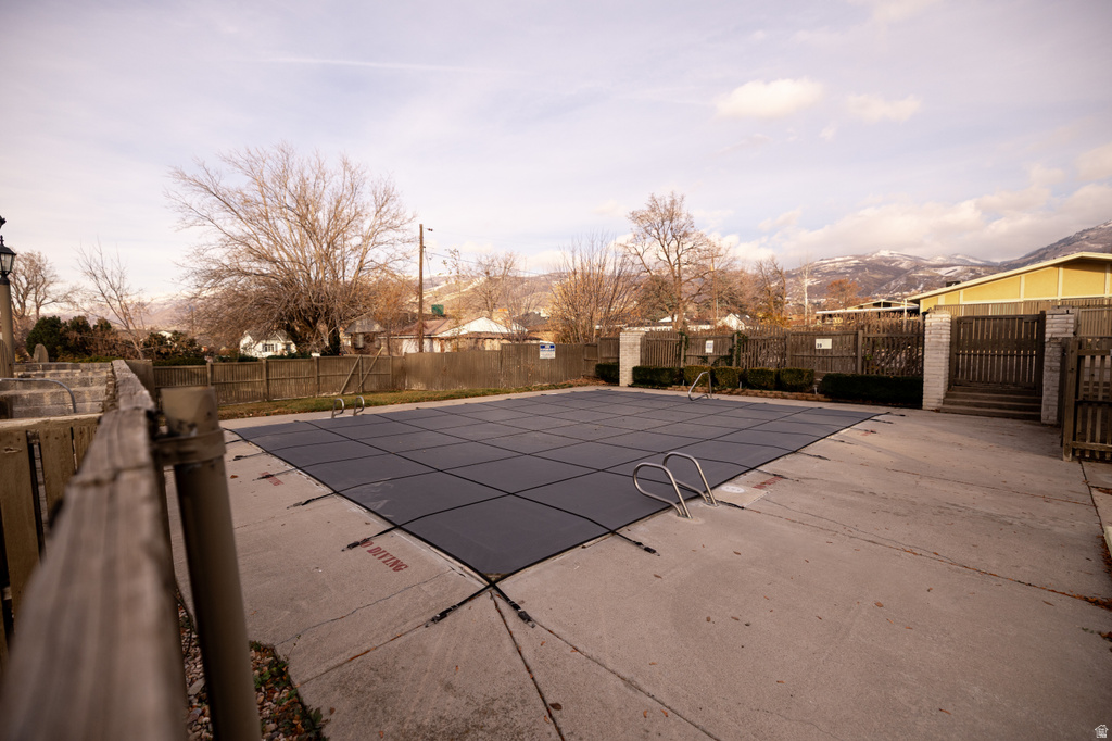 323 S PEACH LN Bountiful, UT 84010