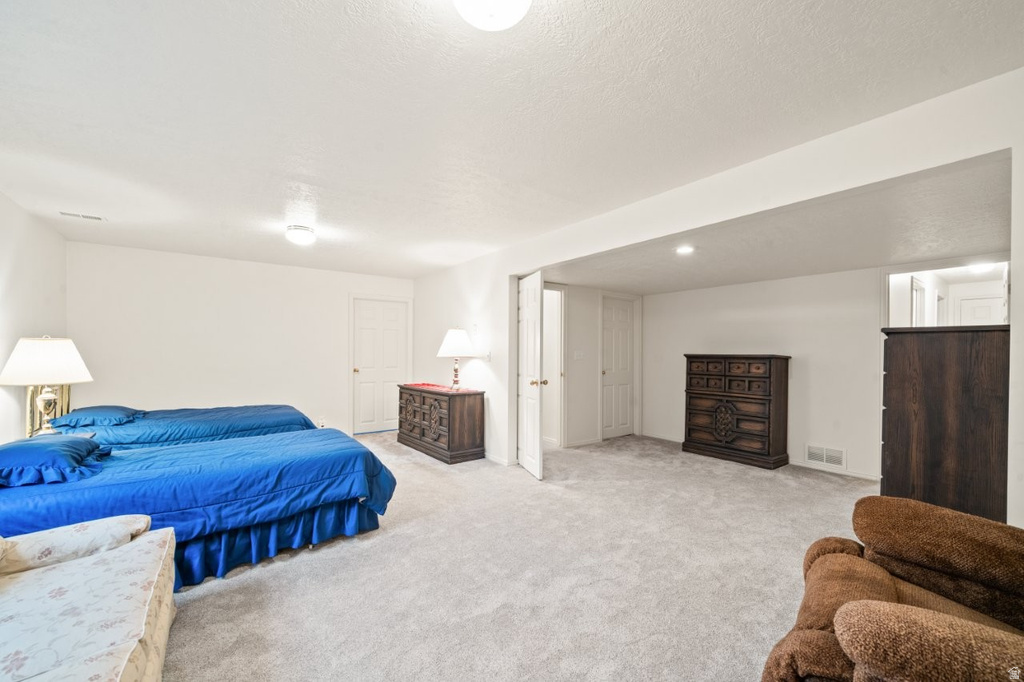 5631 S 1075 E South Ogden, UT 84405