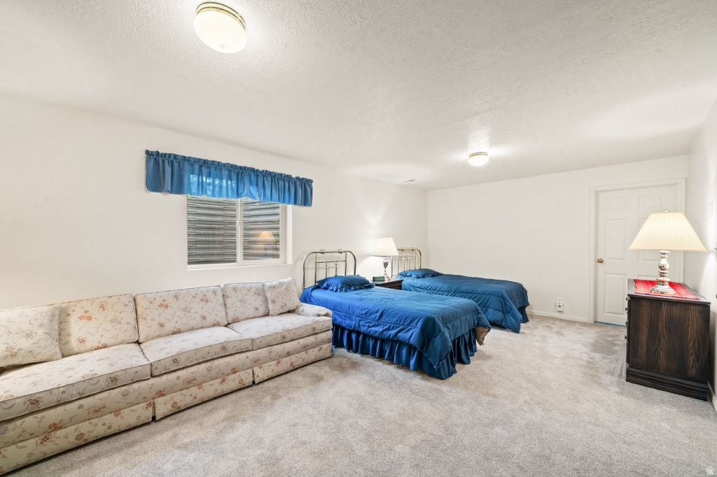 5631 S 1075 E South Ogden, UT 84405