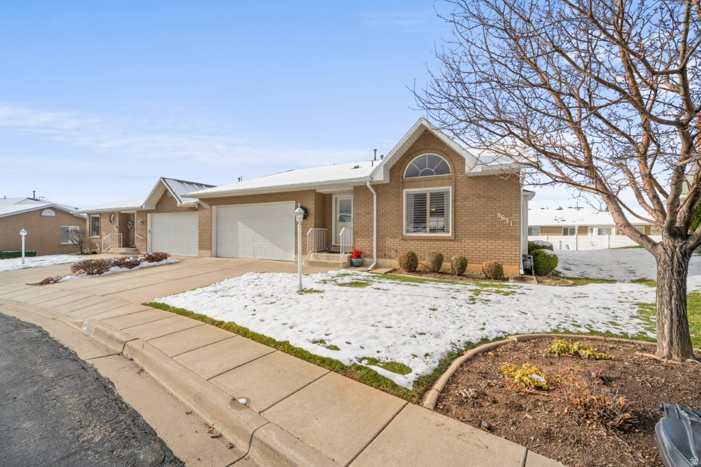 5631 S 1075 E South Ogden, UT 84405