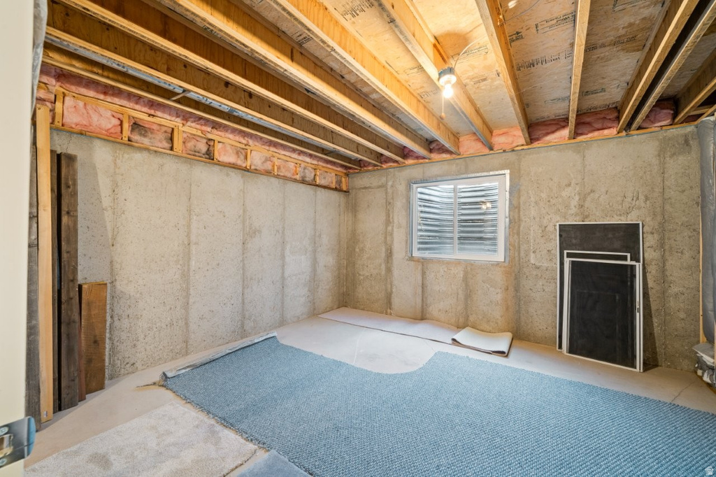 5631 S 1075 E South Ogden, UT 84405