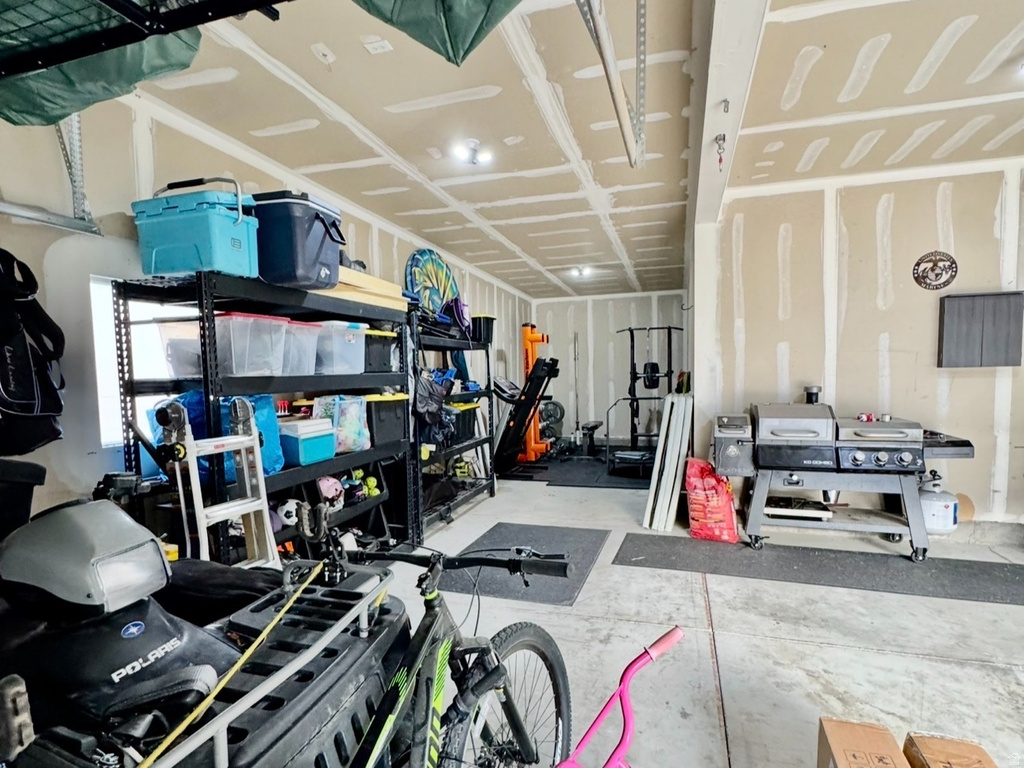 6798 N YAKIMA WAY Eagle Mountain, UT 84005