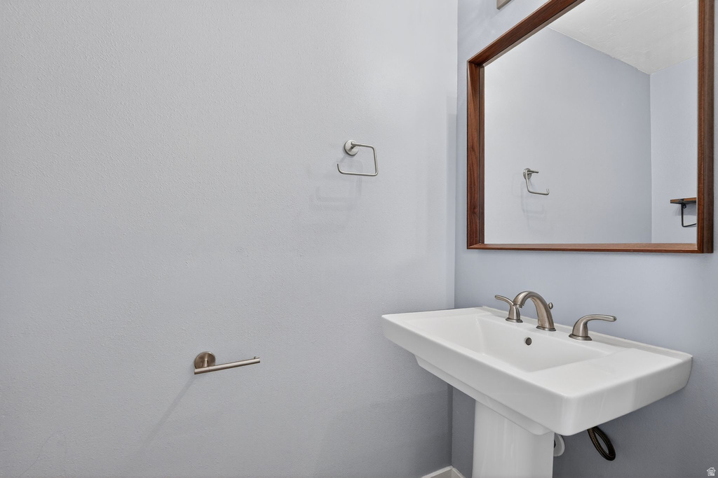 769 E BARROWS AVE Salt Lake City, UT 84106