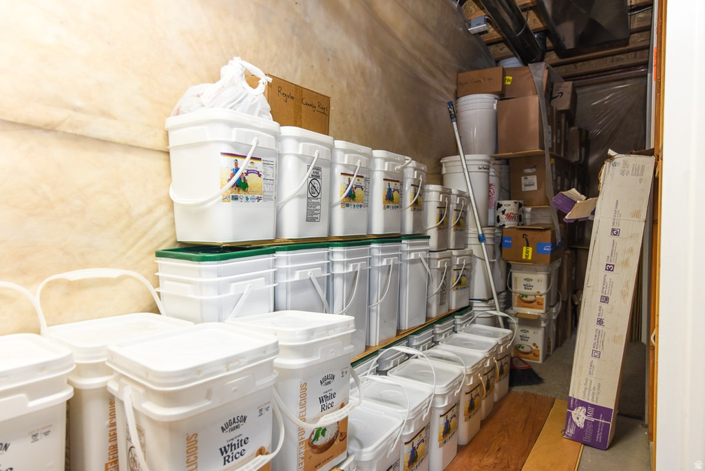 270 N CHIEKEZIE LN Grantsville, UT 84029