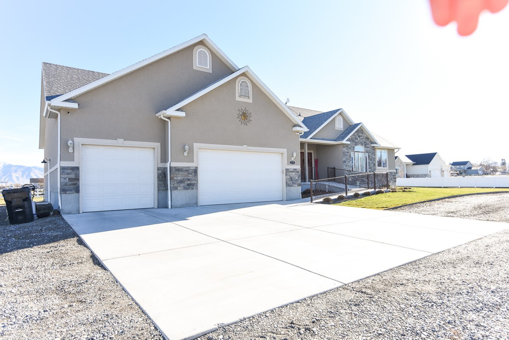 270 N CHIEKEZIE LN Grantsville, UT 84029