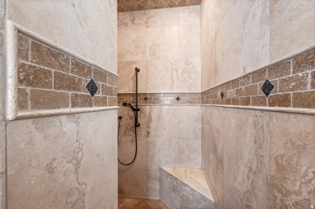 2671 S EDGEHILL DR Bountiful, UT 84010