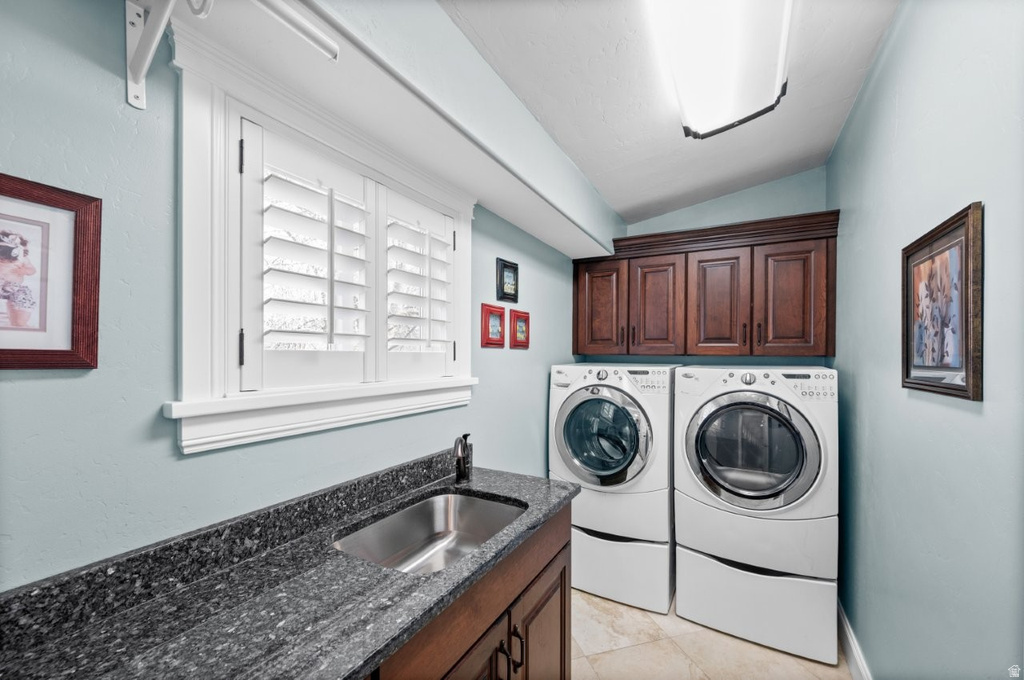 2671 S EDGEHILL DR Bountiful, UT 84010