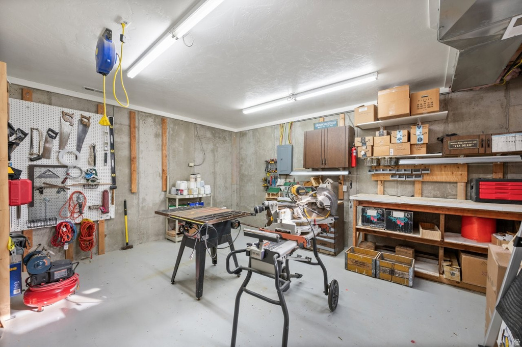 2671 S EDGEHILL DR Bountiful, UT 84010