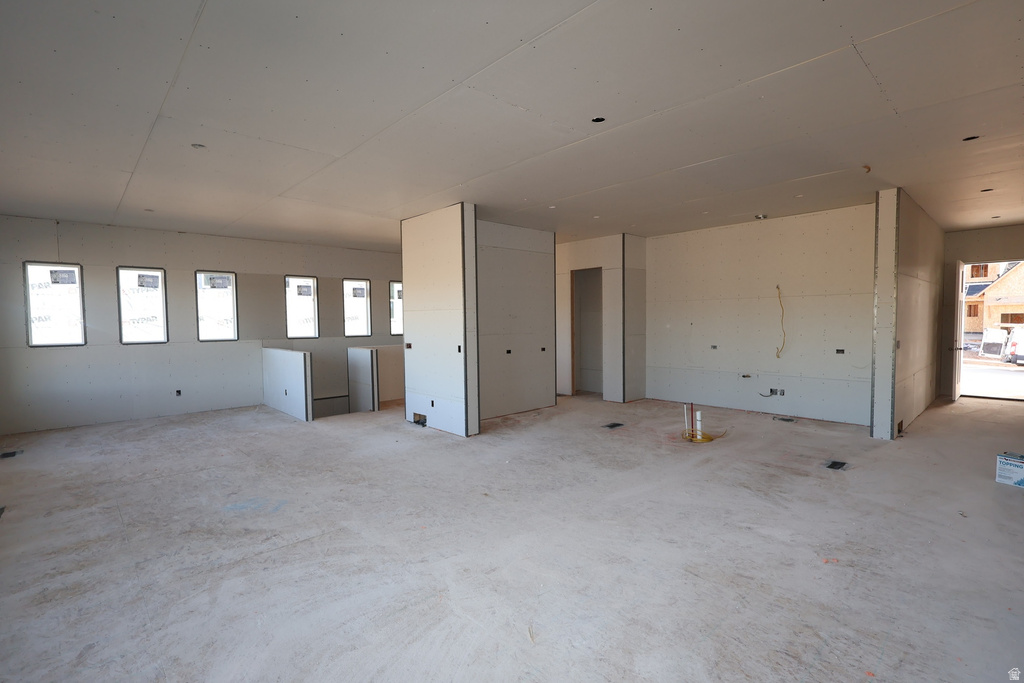 1261 E LARKSPUR WAY Layton, UT 84040