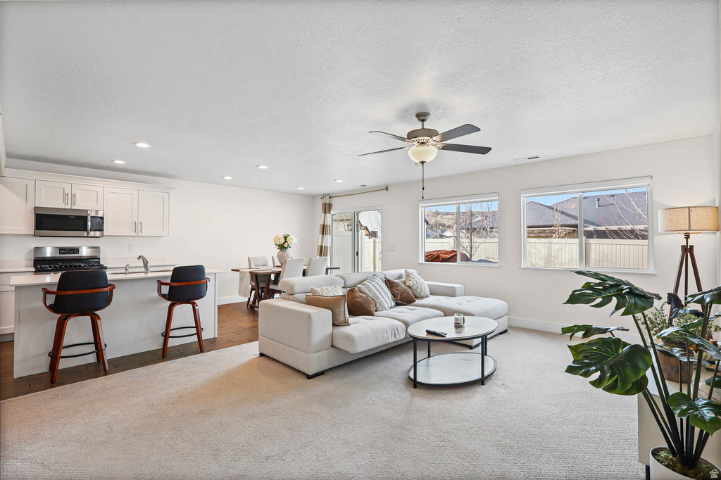 6539 S LIBERTY WAY South Weber, UT 84405