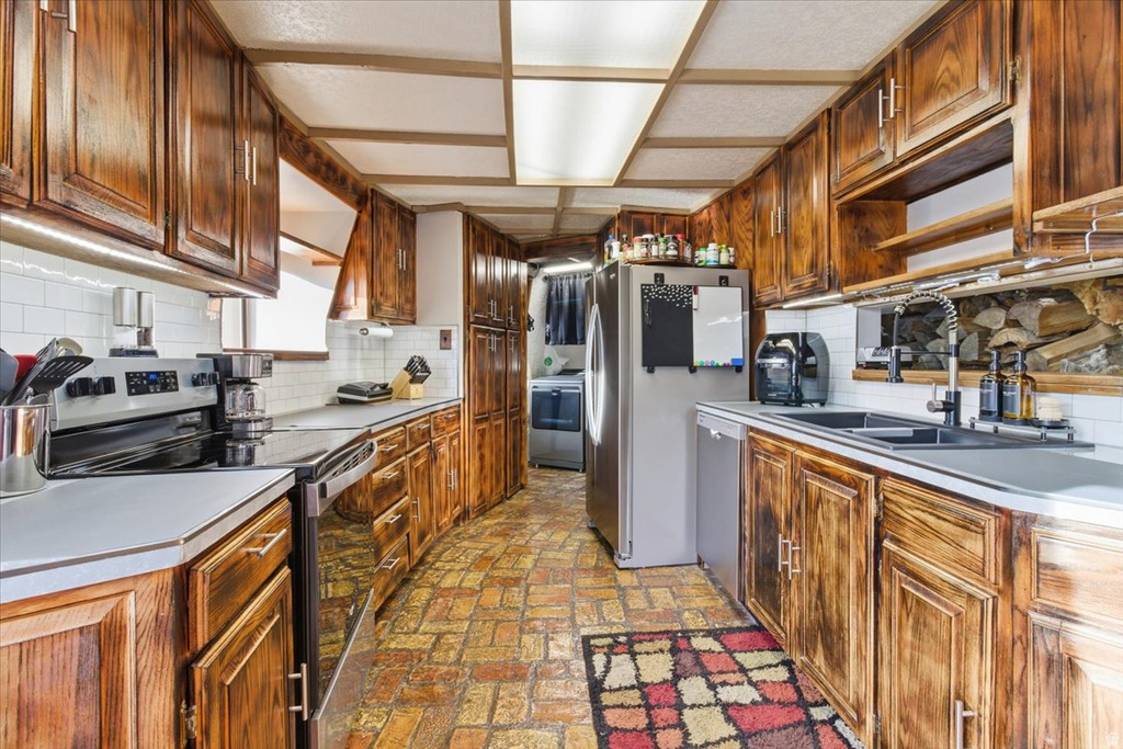 454 E 570 S Nephi, UT 84648