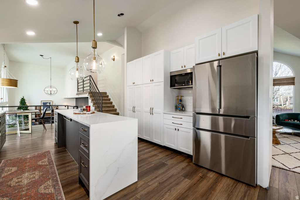 11989 S HIDDEN VALLEY RD Sandy, UT 84092