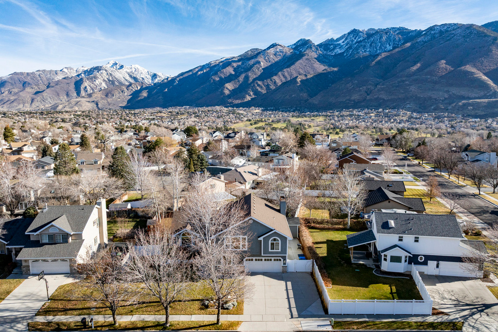 11989 S HIDDEN VALLEY RD Sandy, UT 84092