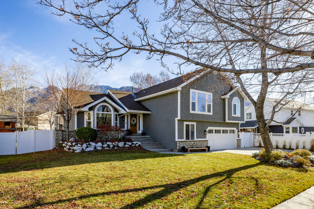 11989 S HIDDEN VALLEY RD Sandy, UT 84092