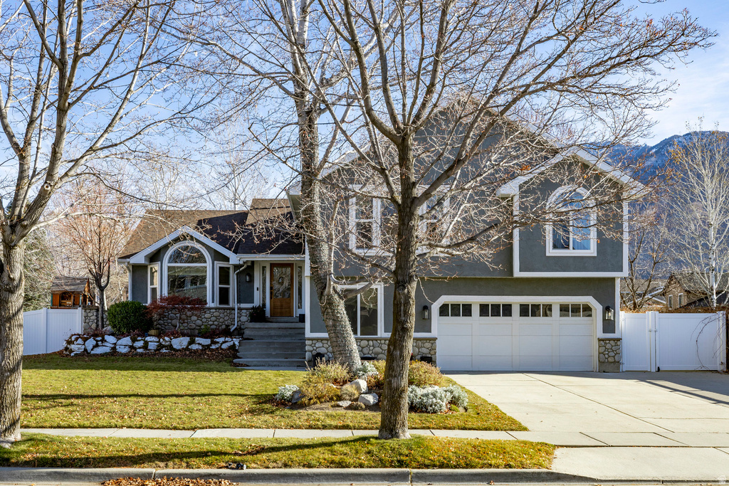 11989 S HIDDEN VALLEY RD Sandy, UT 84092