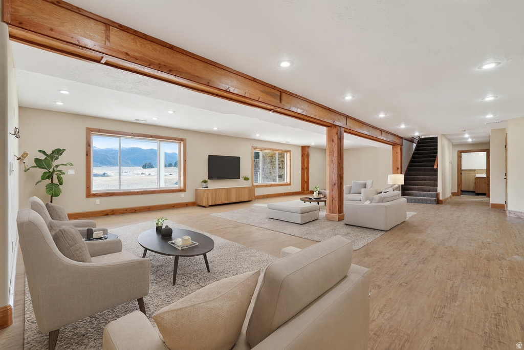 2250 E PAUNSAUGUNT DR Hatch, UT 84735