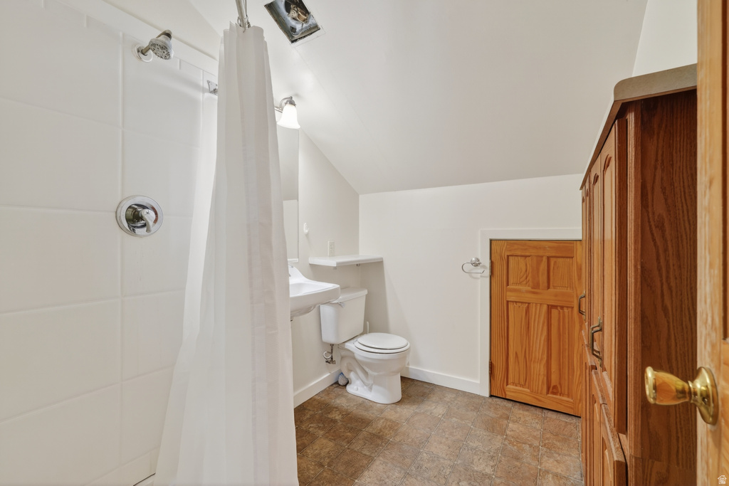 2250 E PAUNSAUGUNT DR Hatch, UT 84735