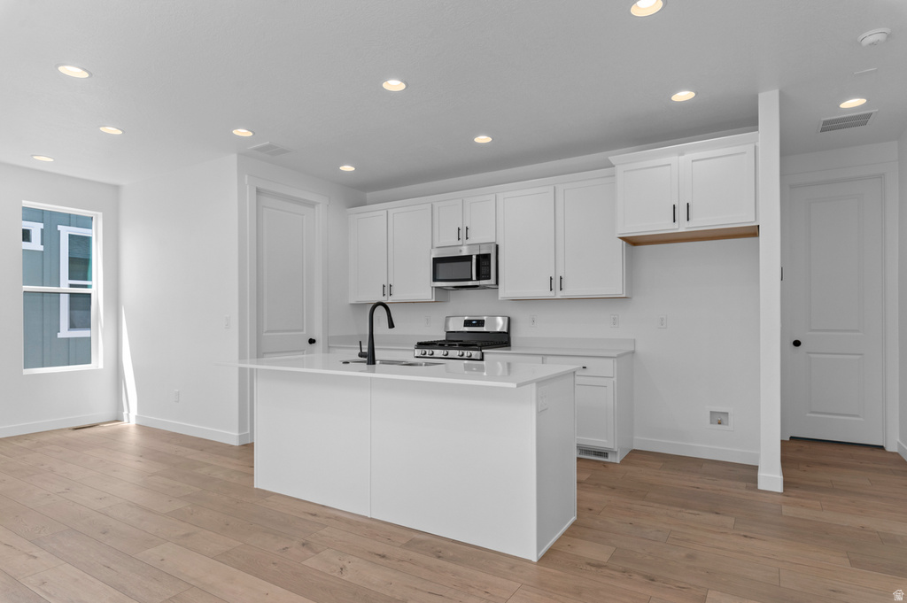 3931 W RED CLOVER DR Lehi, UT 84043