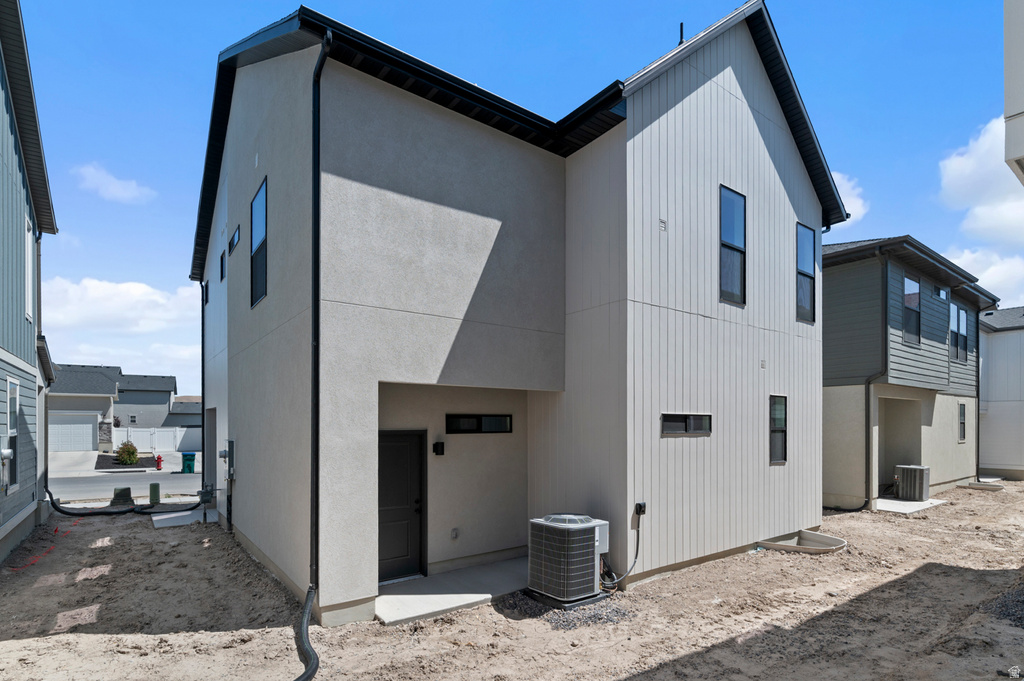 3931 W RED CLOVER DR Lehi, UT 84043