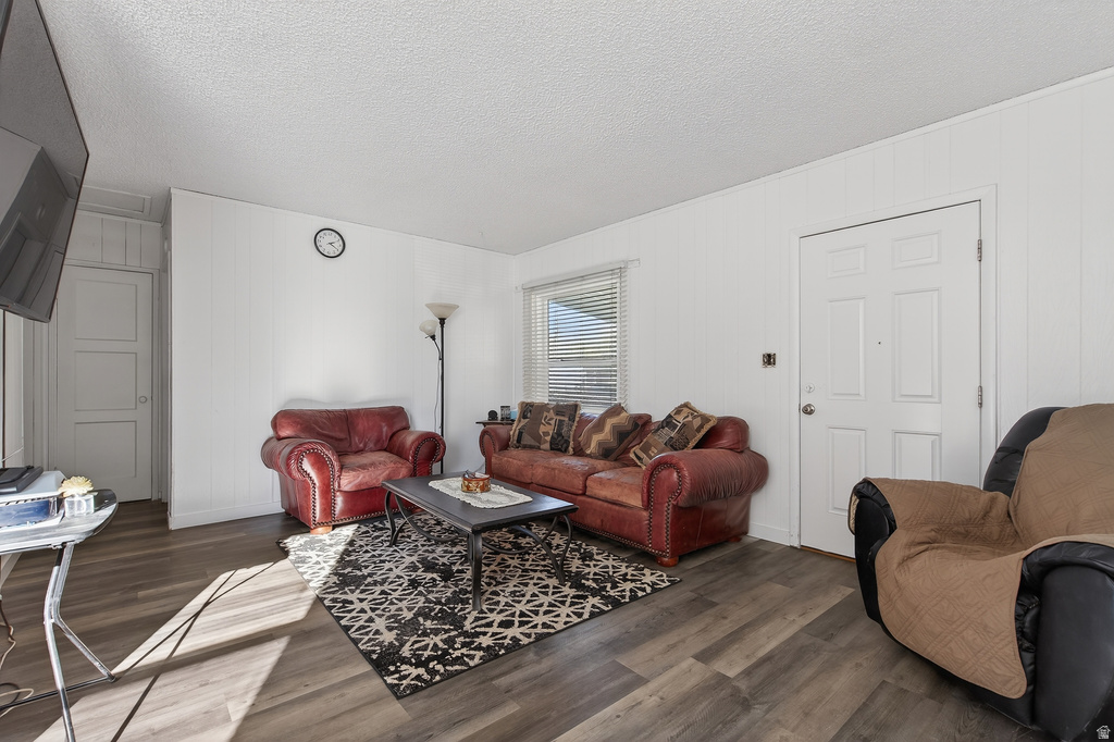 196 S 6TH ST Tooele, UT 84074