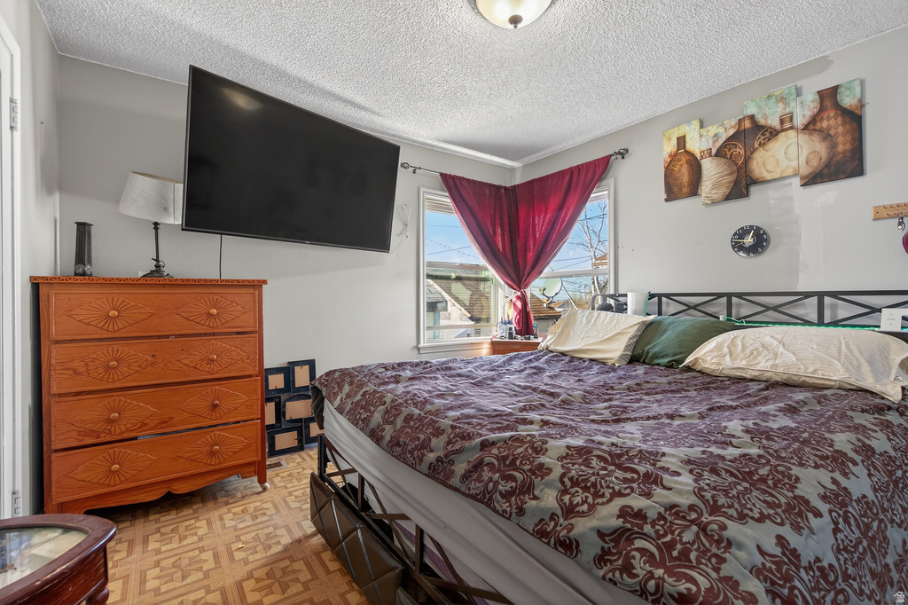 196 S 6TH ST Tooele, UT 84074