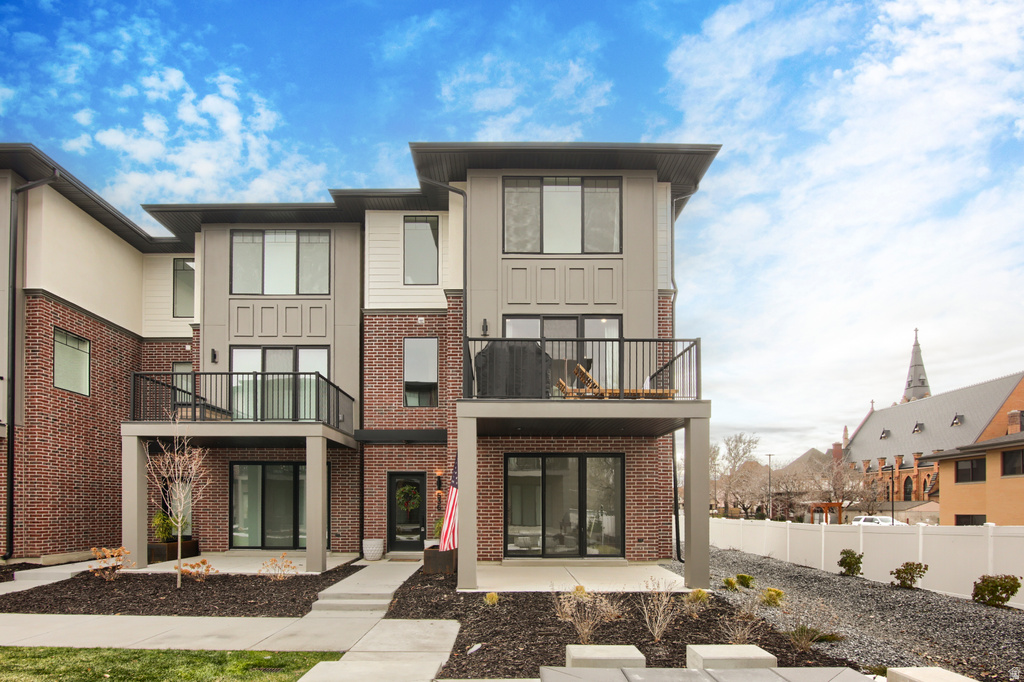 536 E 2360 S Ogden, UT 84401