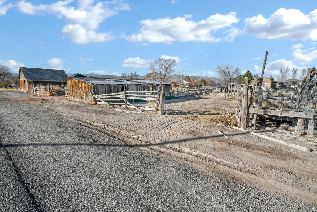 61 E 100 N Glenwood, UT 84730