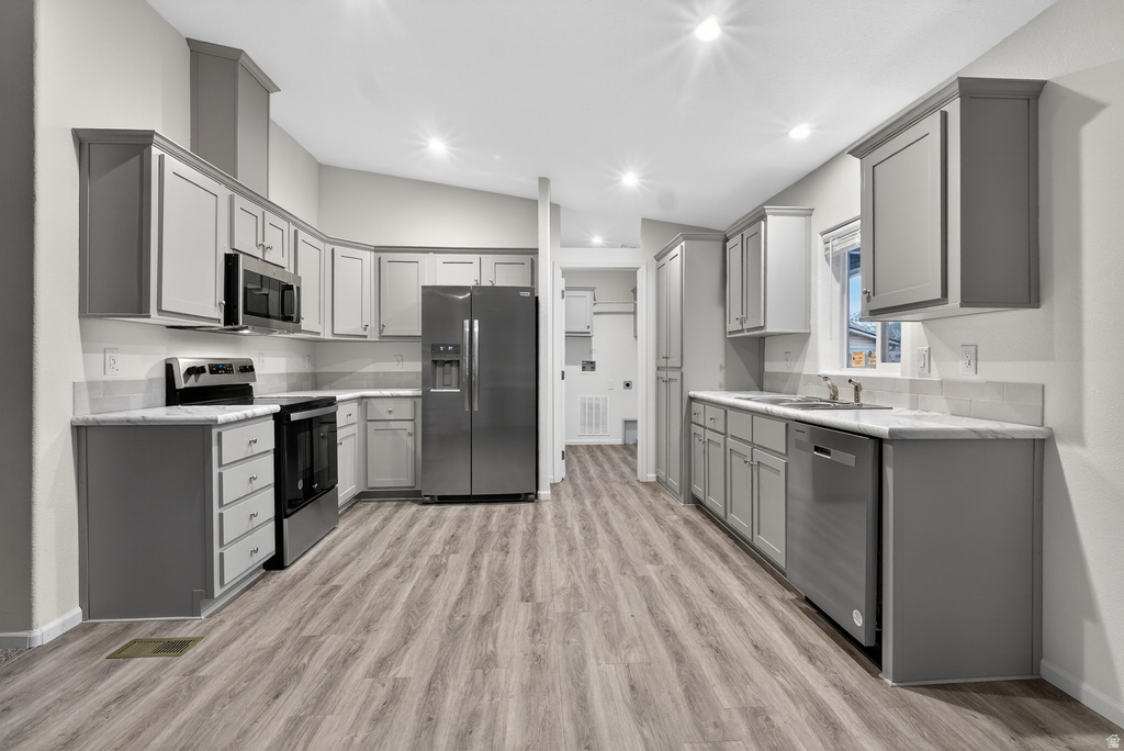 1700 W 2700 N Pleasant View, UT 84404