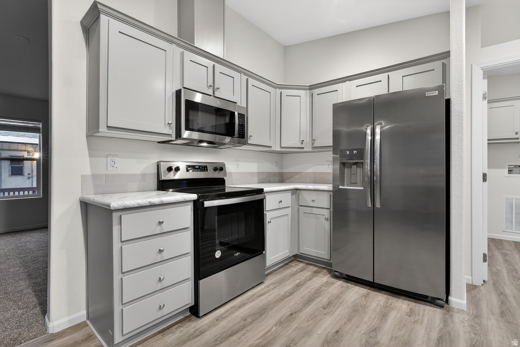 1700 W 2700 N Pleasant View, UT 84404