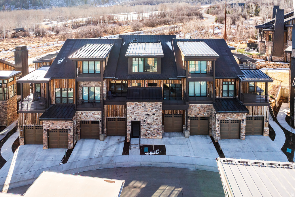 1907 STONE HOLLOW. CT Park City, UT 84098