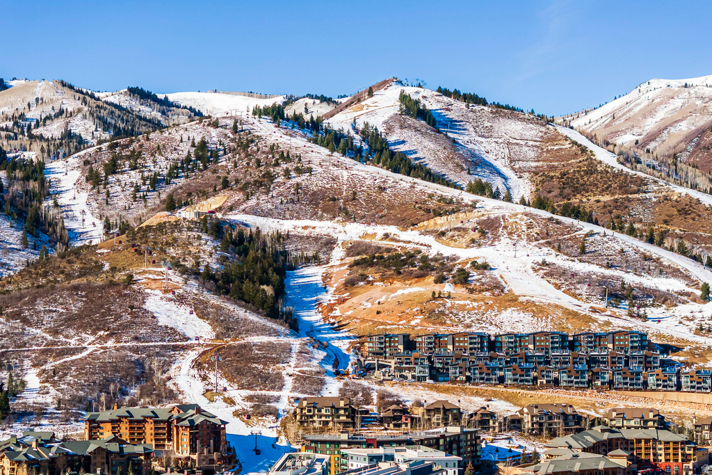 1907 STONE HOLLOW. CT Park City, UT 84098