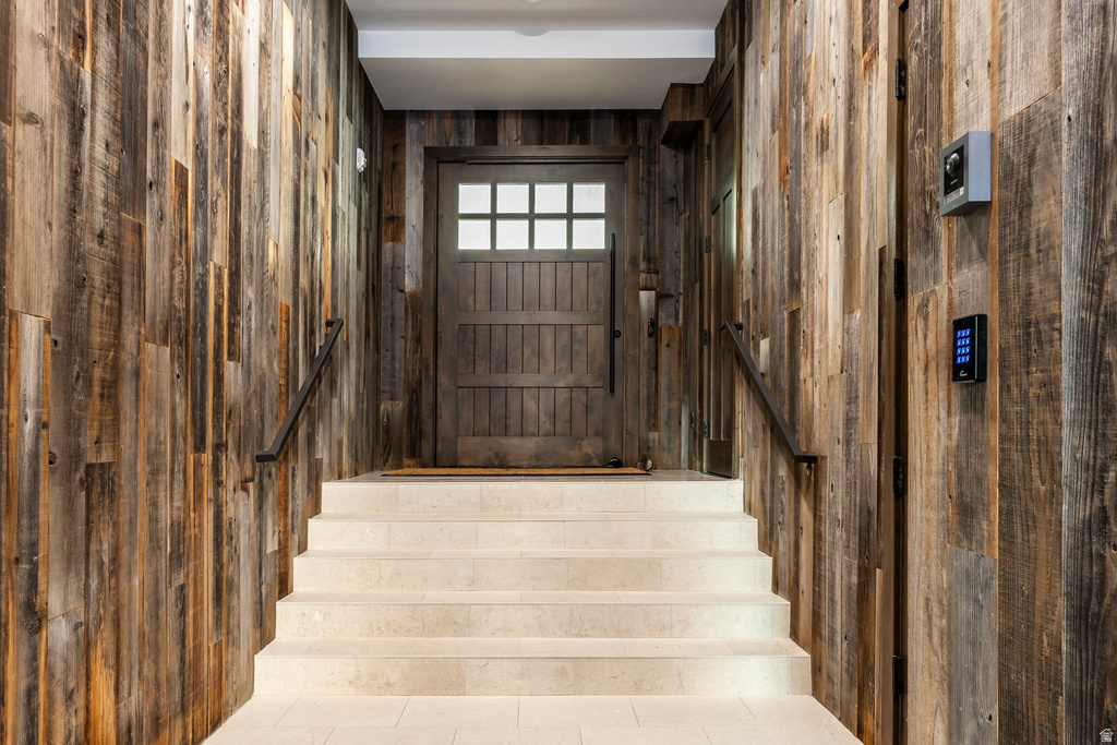 1907 STONE HOLLOW. CT Park City, UT 84098