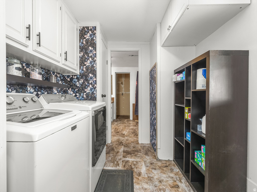 1025 N MAIN ST Hinckley, UT 84635