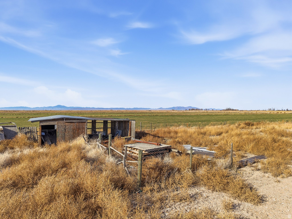 1025 N MAIN ST Hinckley, UT 84635