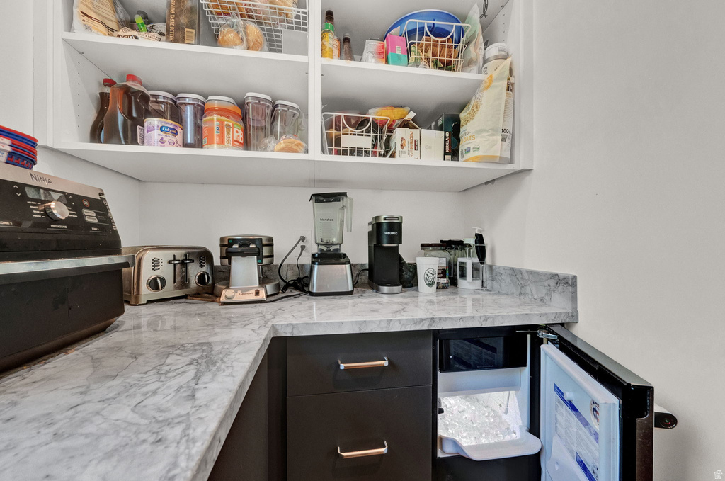 8122 S WILLOW CV Cottonwood Heights, UT 84093