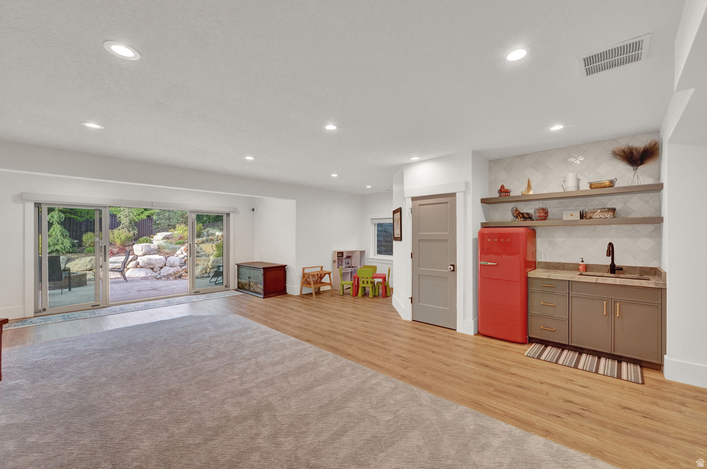 8122 S WILLOW CV Cottonwood Heights, UT 84093