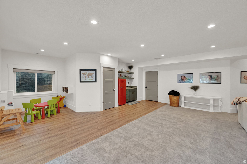 8122 S WILLOW CV Cottonwood Heights, UT 84093