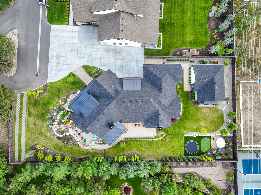 8122 S WILLOW CV Cottonwood Heights, UT 84093