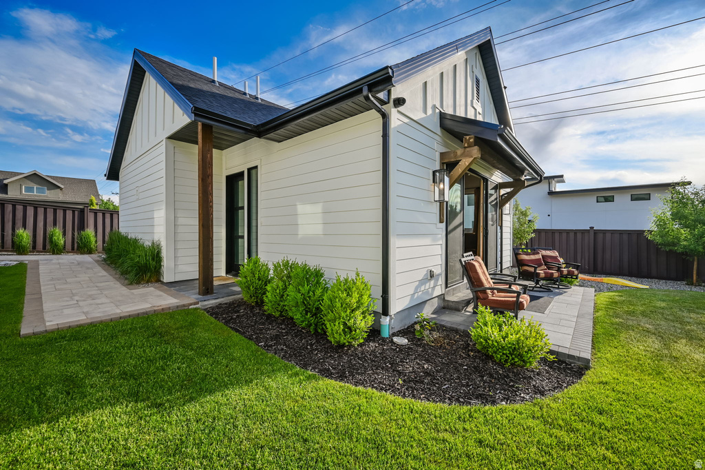 8122 S WILLOW CV Cottonwood Heights, UT 84093