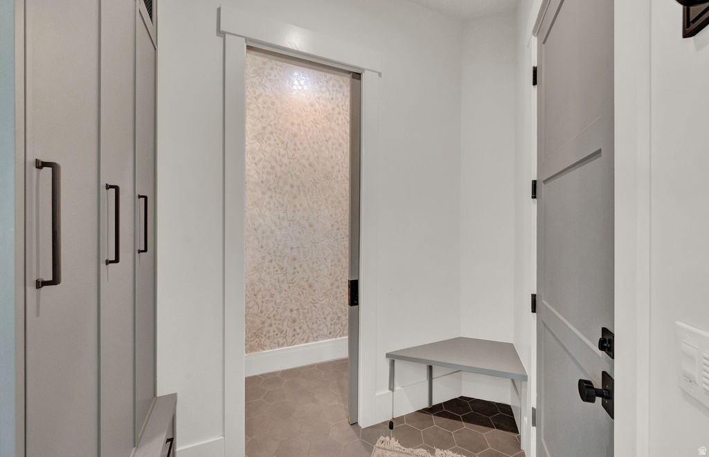 8122 S WILLOW CV Cottonwood Heights, UT 84093