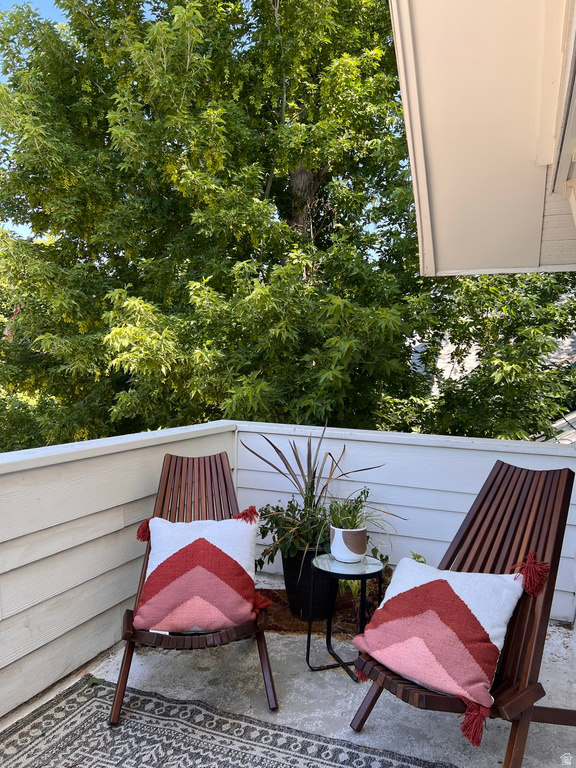 2370 S MADISON AVE Ogden, UT 84401