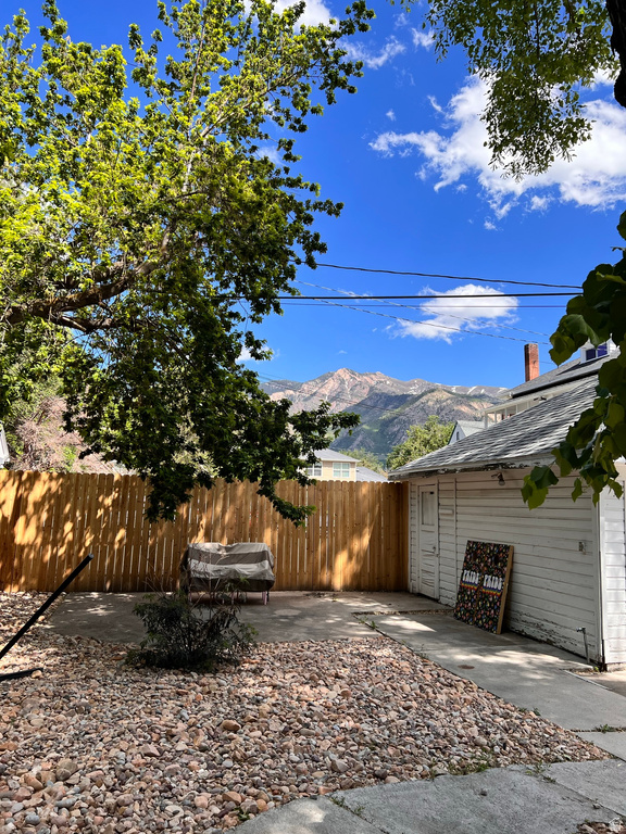 2370 S MADISON AVE Ogden, UT 84401