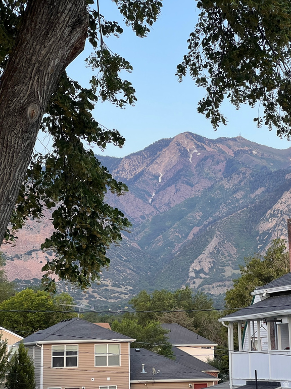 2370 S MADISON AVE Ogden, UT 84401