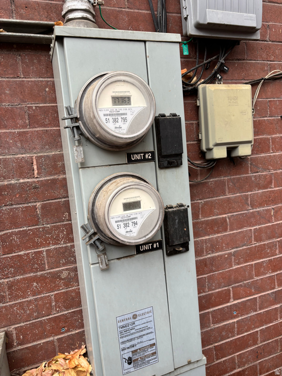 2370 S MADISON AVE Ogden, UT 84401