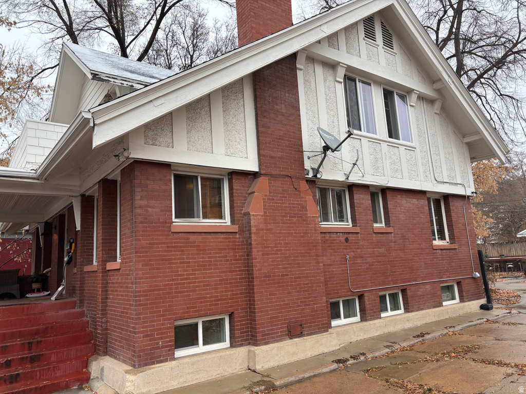 2370 S MADISON AVE Ogden, UT 84401