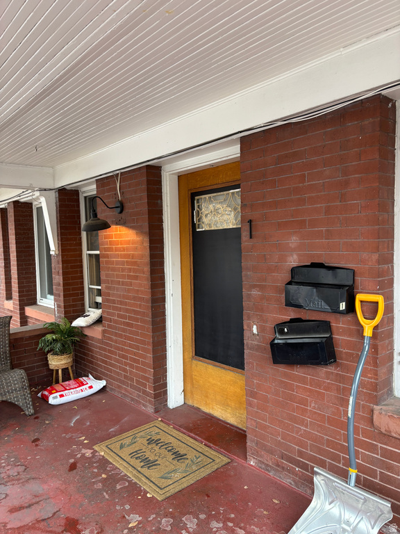 2370 S MADISON AVE Ogden, UT 84401