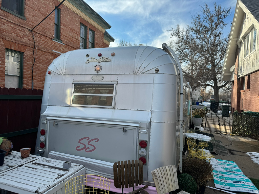 2370 S MADISON AVE Ogden, UT 84401