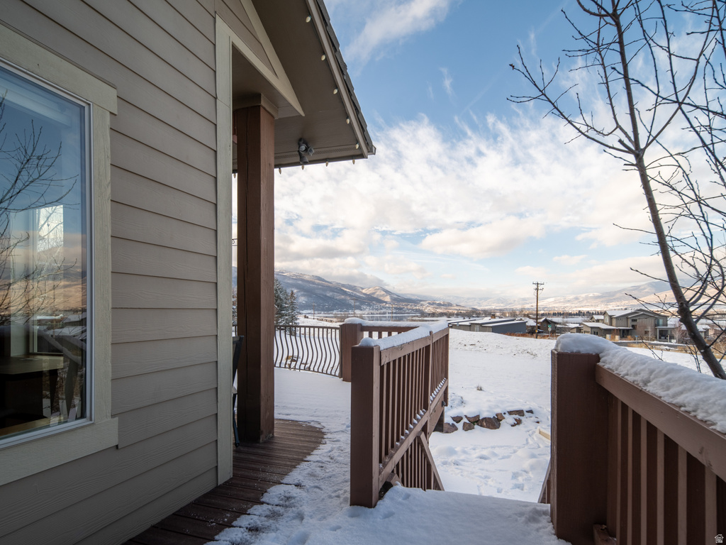 946 S MEADOW LARK LN Huntsville, UT 84317